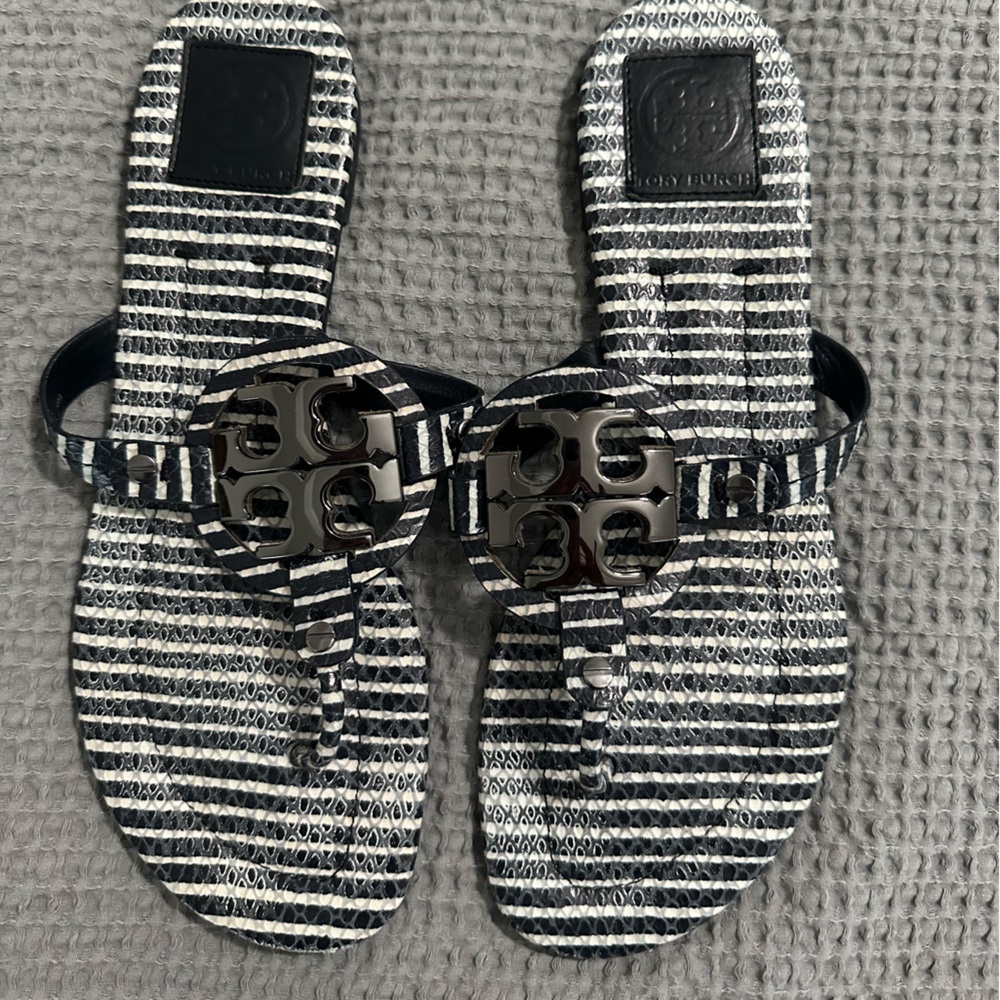 Like New! Tory Burch Sandals